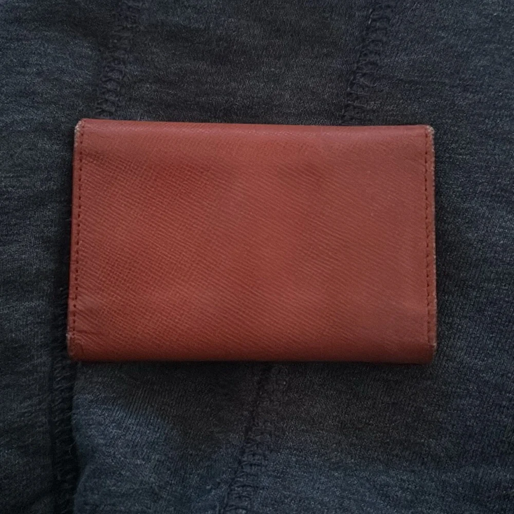 Prada Milano Orange 6 key Leather key holder silver hardware - Picture 2 of 14